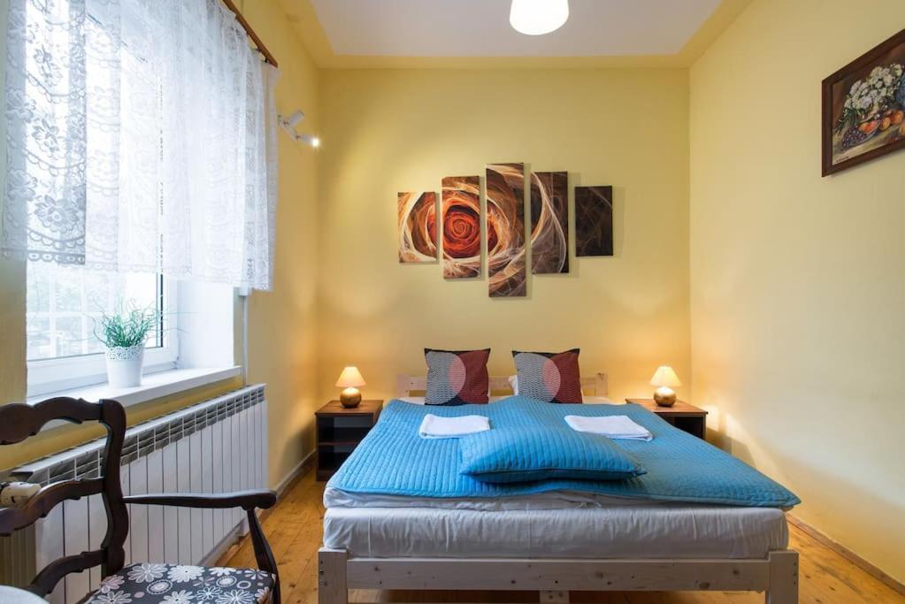 Big Cosy Retro Apt, Free Parking, 15Min Oldtown & Kazimierz - By Homelike Krakau Exterior foto